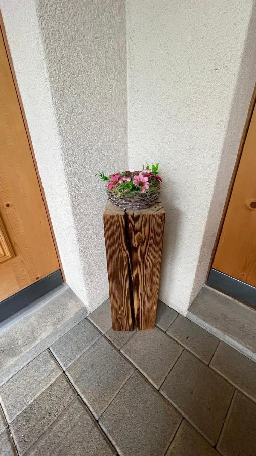 Ferienwohnung Mit Idyllischer Aussicht Klosters Bagian luar foto