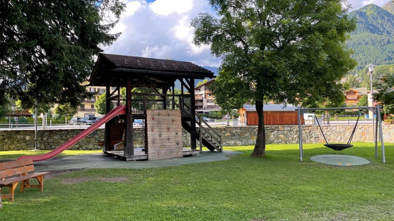 Ferienwohnung Mit Idyllischer Aussicht Klosters Bagian luar foto