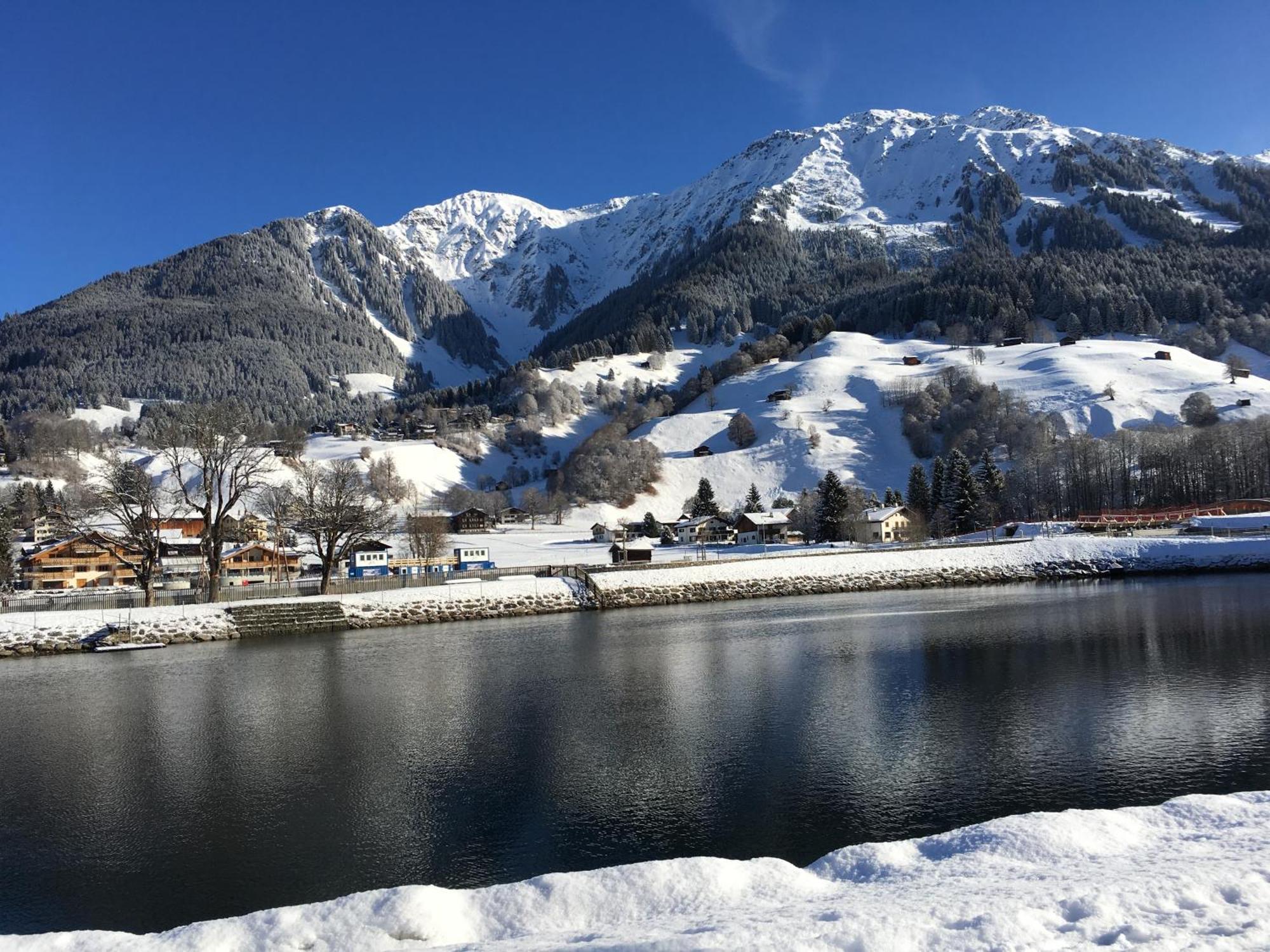 Ferienwohnung Mit Idyllischer Aussicht Klosters Bagian luar foto