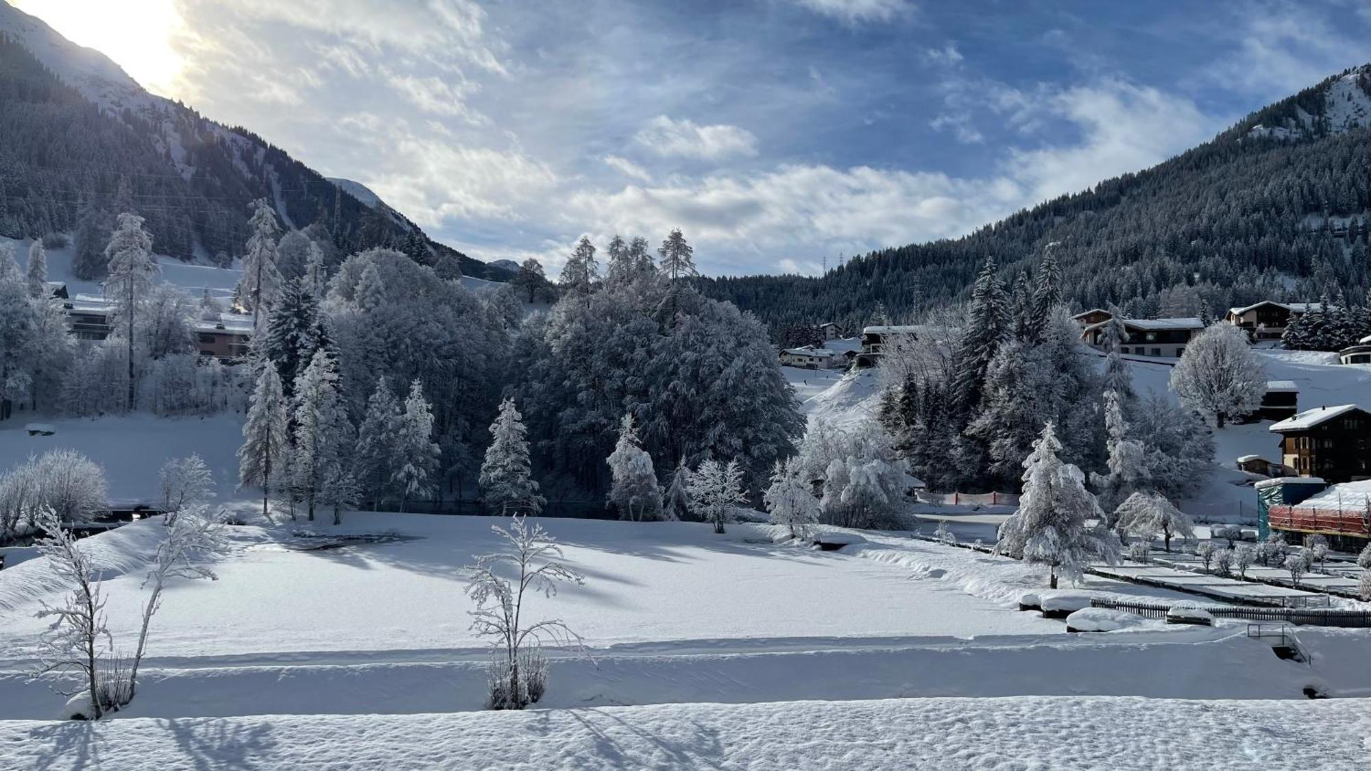 Ferienwohnung Mit Idyllischer Aussicht Klosters Bagian luar foto